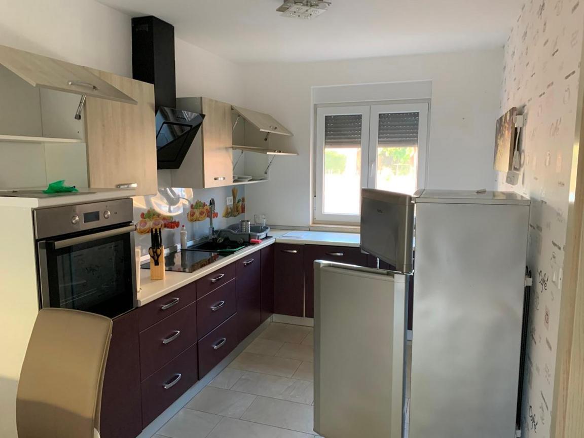 Lovely 400m From The Sea Apartment Fazana