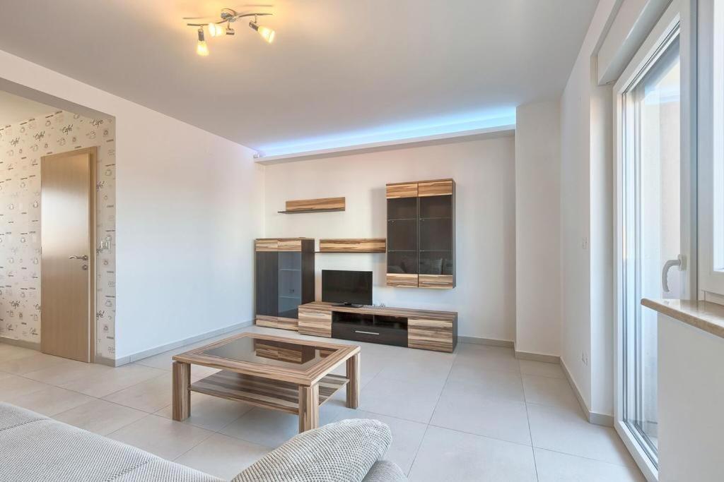 Lovely 400m From The Sea * Fazana