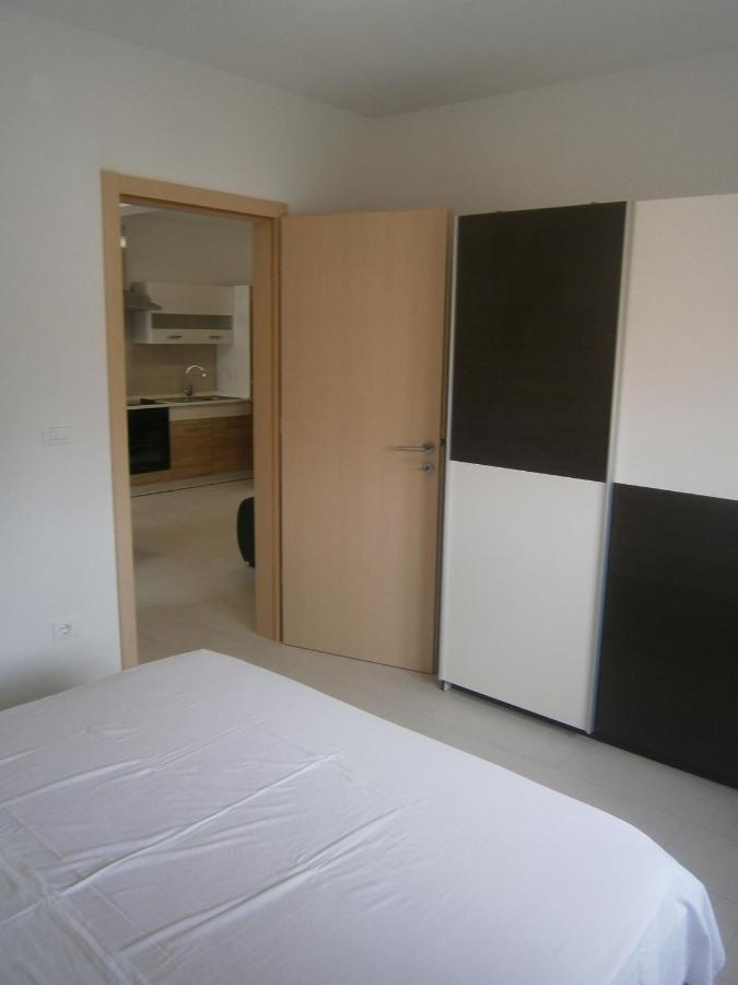 Lovely 400m From The Sea Apartment Fazana