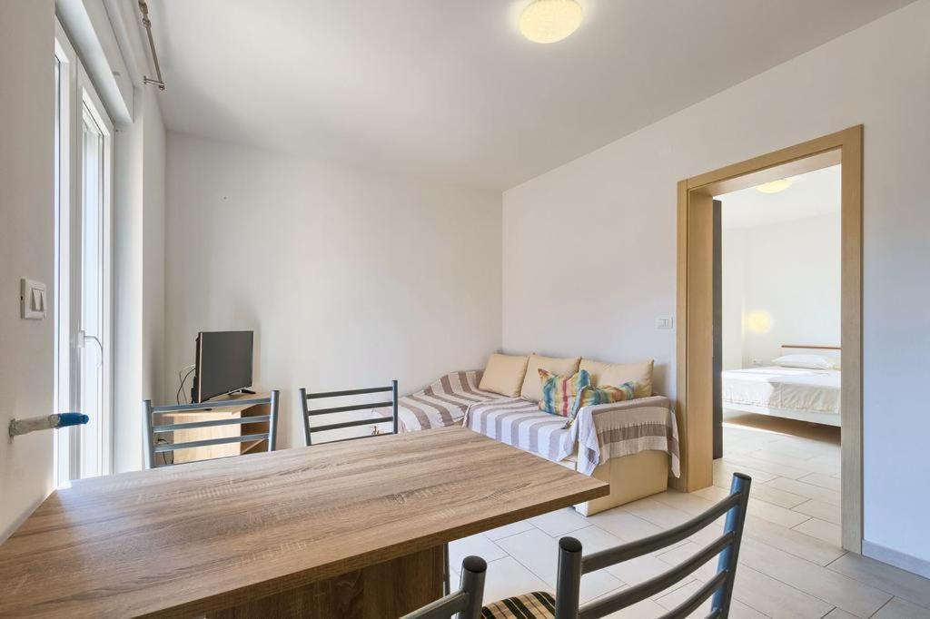 Apartment Lovely 400m From The Sea *