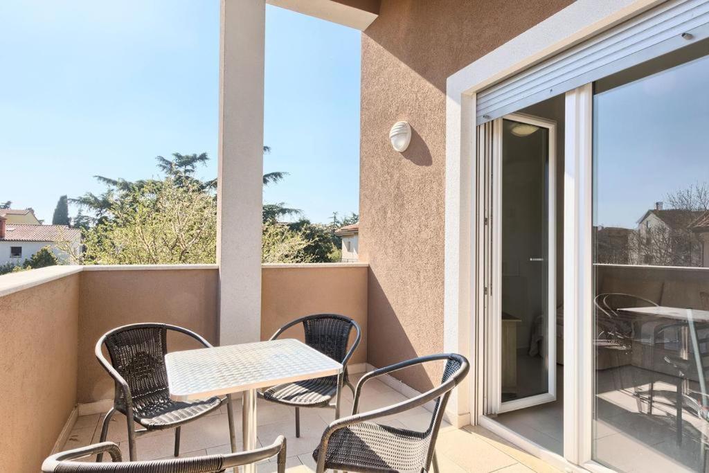 Lovely 400m From The Sea Apartment *