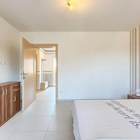 Lovely Fazana Apartments 400M From The Sea Exterior photo