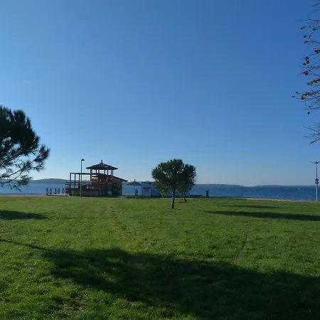Lovely Fazana Apartments 400M From The Sea Exterior photo
